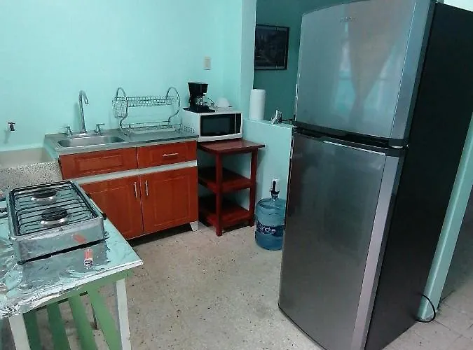 Departamento Cercano Al Aeropuerto T2, A 2 Calles