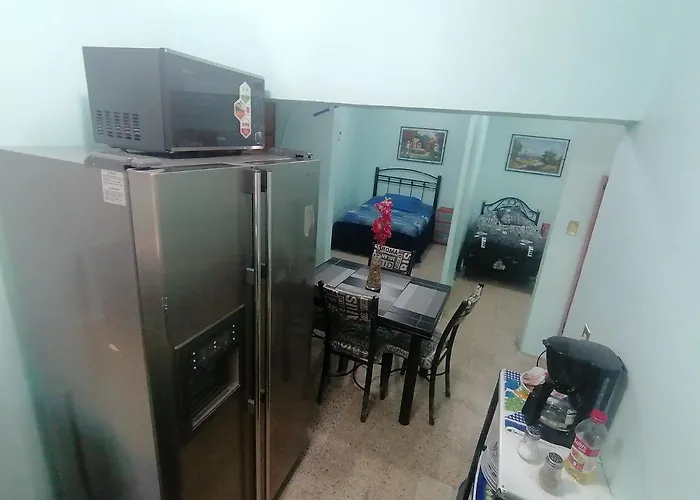 Departamento Cercano Al Aeropuerto T2, A 2 Calles Apartment