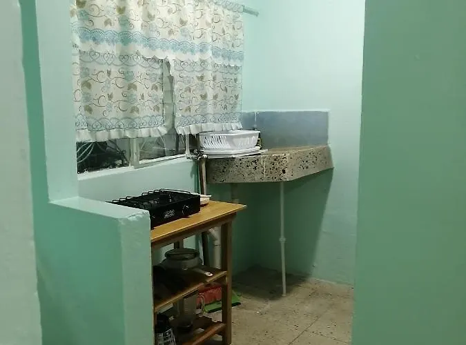 Departamento Cercano Al Aeropuerto T2, A 2 Calles *