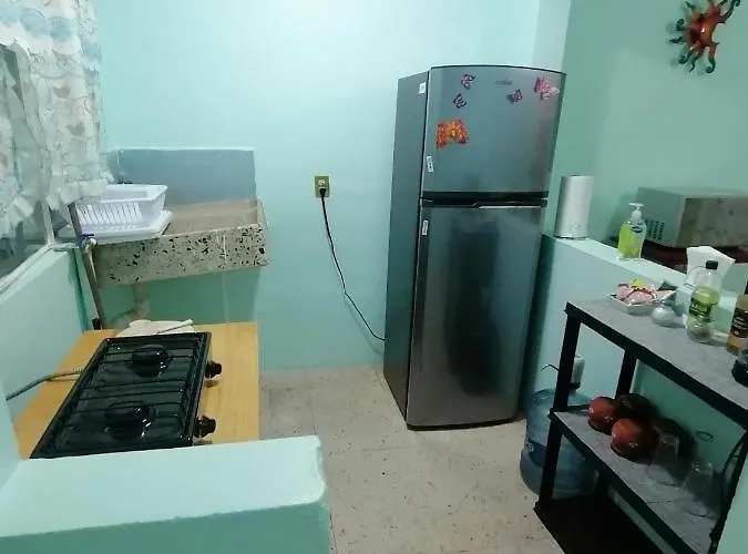 Departamento Cercano Al Aeropuerto T2, A 2 Calles