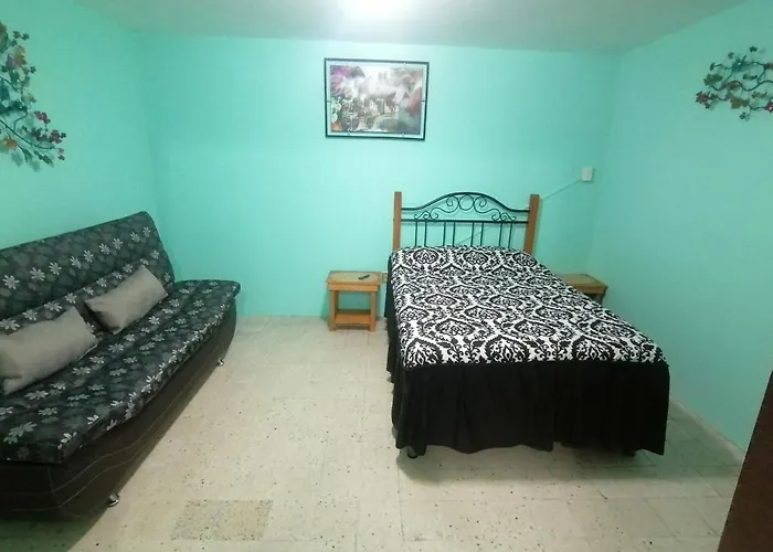 Departamento Cercano Al Aeropuerto T2, A 2 Calles Apartment
