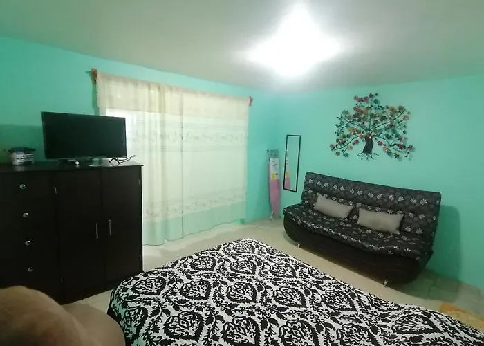 Departamento Cercano Al Aeropuerto T2, A 2 Calles Apartment *