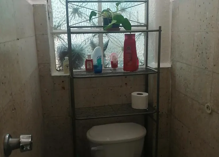 Departamento Cercano Al Aeropuerto T2, A 2 Calles